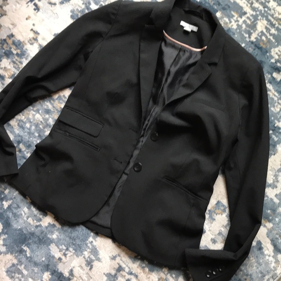 Gap Black Blazer, lightly worn - Picture 2 of 6